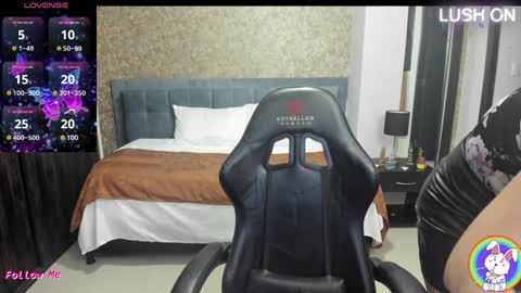 neith_xue online show from 01/17/25, 11:27