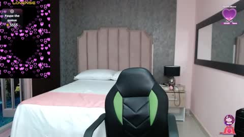 neith_xue online show from 01/31/25, 06:36