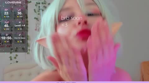 neko_kitsune online show from 12/12/24, 04:21