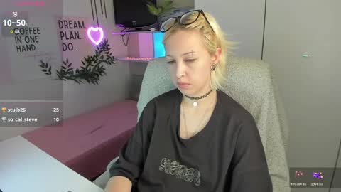 Kate online show from 05/15/26, 08:49