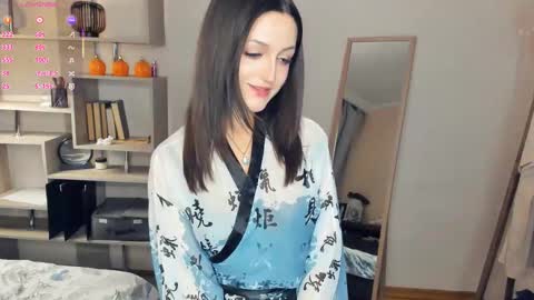 Vicky and Beatrice online show from 01/16/26, 06:56