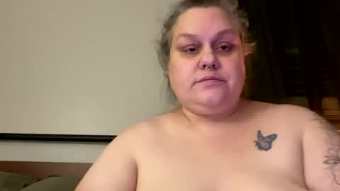 Snapshot of nellatlas chatting on 02/04/25, 12:29 Nellie Atlas online show from 02/04/25, 12:29