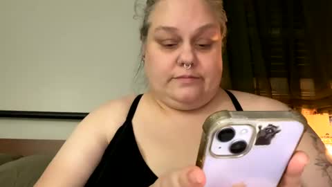 Snapshot of nellatlas chatting on 03/01/25, 04:15 Nellie Atlas online show from 03/01/25, 04:15