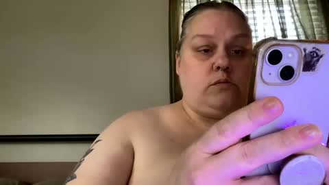 Snapshot of nellatlas chatting on 09/12/25, 11:37 Nellie Atlas online show from 09/12/25, 11:37