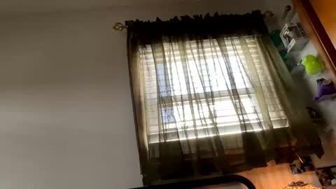 Nellie Atlas online show from 01/05/26, 05:38