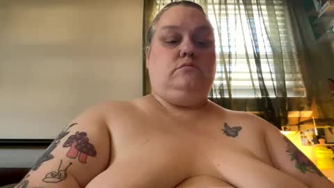 Nellie Atlas online show from 03/13/26, 02:45