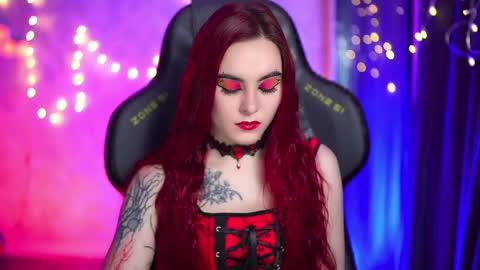 Snapshot of nelle_ chatting on 05/14/26, 06:58 online show from 05/14/26, 06:58