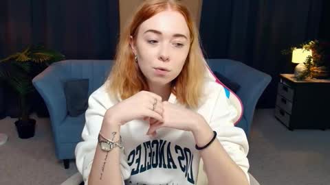 Nelli online show from 11/16/25, 08:36