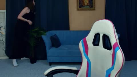 Nelli online show from 03/06/26, 08:27