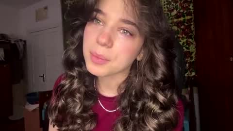 Angelihee online show from 04/06/26, 10:16