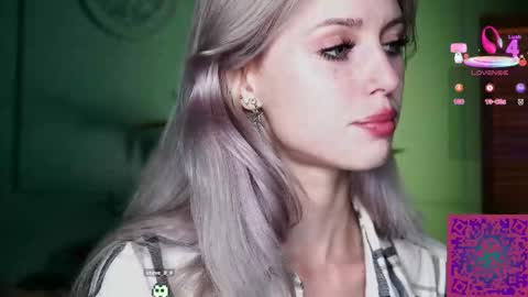 Snapshot of nelly_carroll chatting on 09/13/25, 04:40 I am Nelly3 online show from 09/13/25, 04:40