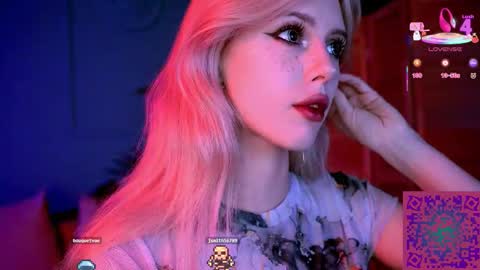 Snapshot of nelly_carroll chatting on 09/23/25, 10:57 I am Nelly3 online show from 09/23/25, 10:57