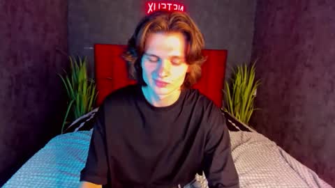 Snapshot of nelson_godman chatting on 10/22/25, 04:07 nelson_godman online show from 10/22/25, 04:07