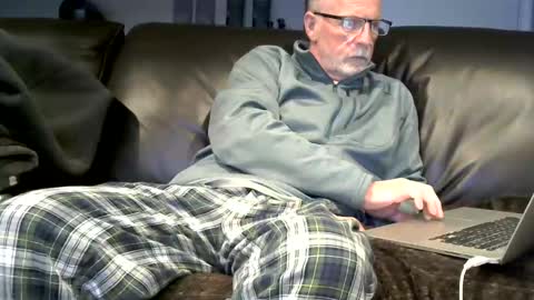 Snapshot of neman4u2c chatting on 02/09/25, 02:49 Jack online show from 02/09/25, 02:49