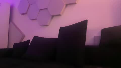 Snapshot of nemcahot chatting on 01/03/25, 10:51 nemcahot online show from 01/03/25, 10:51