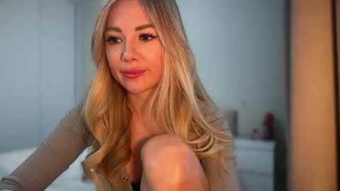 NensySafrons online show from 04/10/26, 12:10