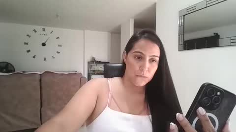 Snapshot of neny445 chatting on 10/22/25, 06:07 kelly lopez online show from 10/22/25, 06:07