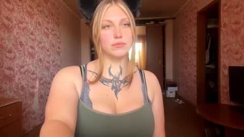neomimaddern online show from 04/27/26, 05:49