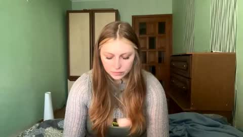 neomimaddern online show from 05/07/26, 03:23