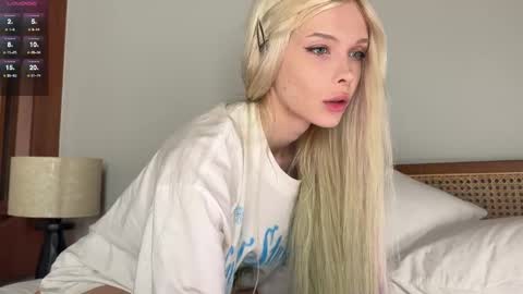 maeve  online show from 01/17/25, 01:15