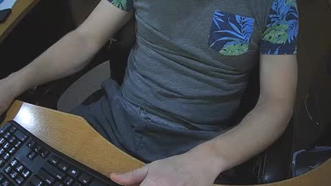 Snapshot of neotee3 chatting on 11/19/25, 09:26 Neotee online show from 11/19/25, 09:26