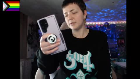 Snapshot of nerdy_squirty chatting on 01/10/26, 06:59 NerdySquirty online show from 01/10/26, 06:59