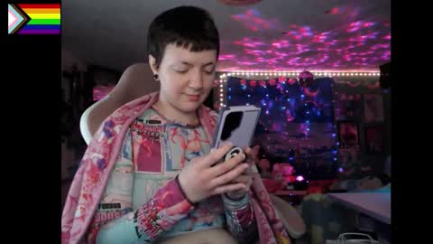 Snapshot of nerdy_squirty chatting on 01/12/26, 07:57 NerdySquirty online show from 01/12/26, 07:57