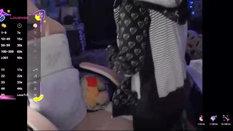 Snapshot of nerdy_squirty chatting on 02/13/26, 04:19 NerdySquirty online show from 02/13/26, 04:19