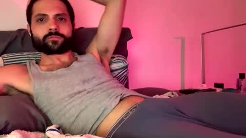 nutsteraj online show from 11/28/25, 12:13