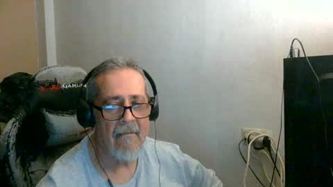 Snapshot of neron401 chatting on 05/05/26, 01:13 neron401 online show from 05/05/26, 01:13