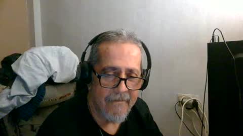 Snapshot of neron401 chatting on 05/05/26, 08:17 neron401 online show from 05/05/26, 08:17
