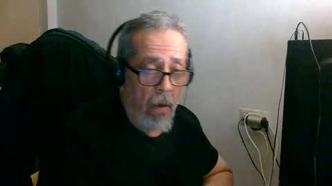 Snapshot of neron401 chatting on 05/17/26, 03:48 neron401 online show from 05/17/26, 03:48
