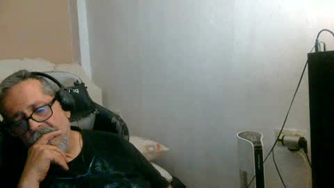 Snapshot of neron401 chatting on 07/04/26, 12:50 neron401 online show from 07/04/26, 12:50