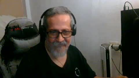 Snapshot of neron401 chatting on 07/15/26, 01:00 neron401 online show from 07/15/26, 01:00