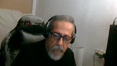 Snapshot of neron401 chatting on 07/18/26, 02:05 neron401 online show from 07/18/26, 02:05