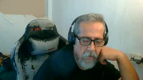 Snapshot of neron401 chatting on 07/20/26, 03:03 neron401 online show from 07/20/26, 03:03