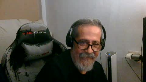 Snapshot of neron401 chatting on 07/24/26, 01:47 neron401 online show from 07/24/26, 01:47