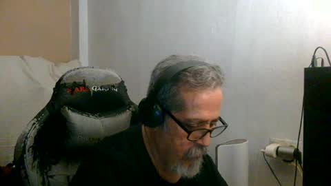 Snapshot of neron401 chatting on 07/30/26, 02:32 neron401 online show from 07/30/26, 02:32