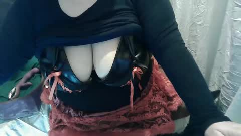 Snapshot of neslihan35 chatting on 02/12/25, 07:55 neslihan online show from 02/12/25, 07:55