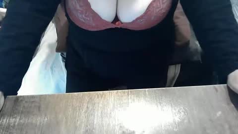 Snapshot of neslihan35 chatting on 02/18/25, 08:47 neslihan online show from 02/18/25, 08:47