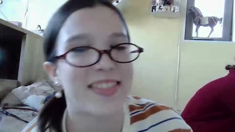nessa2007 online show from 05/16/26, 01:43