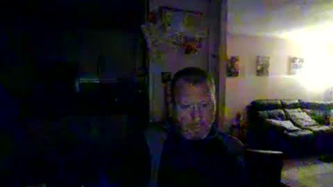 Snapshot of nesuk chatting on 09/21/25, 11:39 nesuk online show from 09/21/25, 11:39
