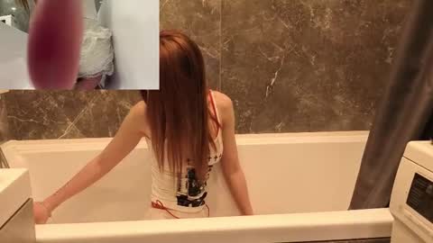 Naomi online show from 02/25/26, 09:24