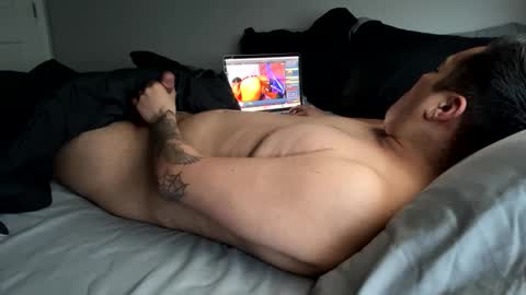 Snapshot of never___satisfied chatting on 03/09/25, 04:11 never___satisfied online show from 03/09/25, 04:11