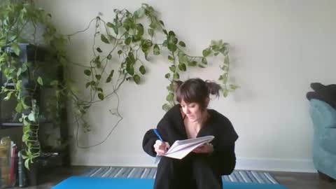 luna online show from 01/03/25, 06:57