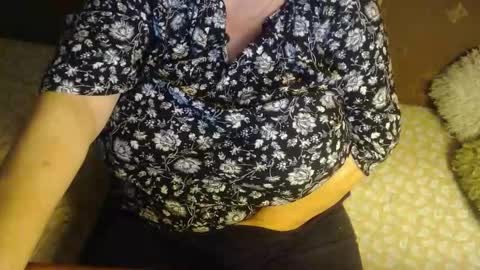 Lilly  online show from 10/31/25, 08:21