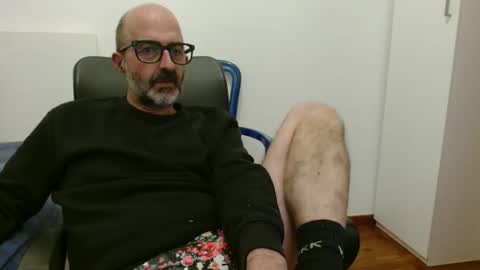 simi online show from 11/04/25, 07:13