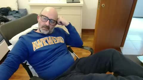 simi online show from 02/07/26, 01:48