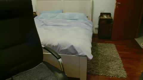 simi online show from 02/24/26, 08:01