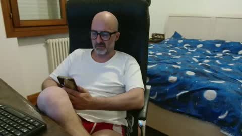 simi online show from 04/21/26, 05:50